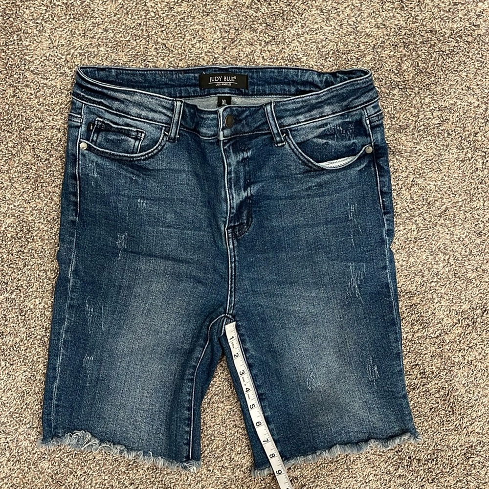Judy Blue shirts XL. Never worn only washed condition.